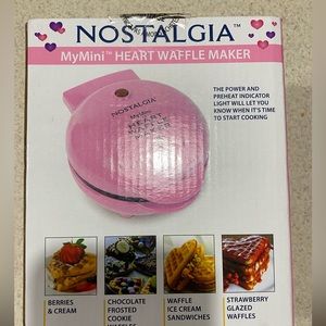 Heart waffle maker